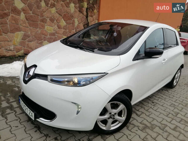 Белый Рено Зое, объемом двигателя 0 л и пробегом 145 тыс. км за 8200 $, фото 7 на Automoto.ua