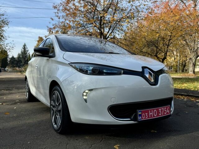 Білий Рено Зое, об'ємом двигуна 0 л та пробігом 68 тис. км за 6965 $, фото 9 на Automoto.ua