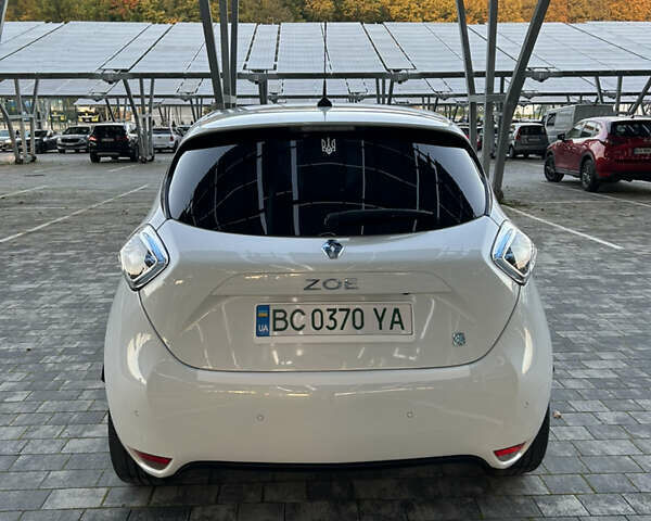 Білий Рено Зое, об'ємом двигуна 0 л та пробігом 97 тис. км за 7990 $, фото 5 на Automoto.ua
