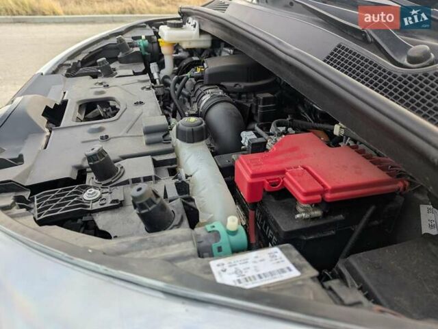 Белый Рено Зое, объемом двигателя 0 л и пробегом 85 тыс. км за 6900 $, фото 52 на Automoto.ua