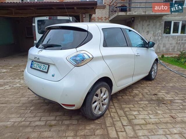 Белый Рено Зое, объемом двигателя 0 л и пробегом 231 тыс. км за 5900 $, фото 5 на Automoto.ua