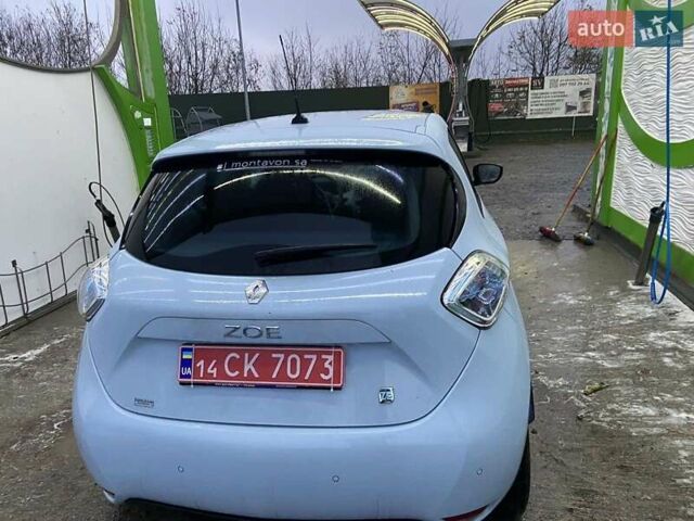 Білий Рено Зое, об'ємом двигуна 0 л та пробігом 150 тис. км за 5700 $, фото 8 на Automoto.ua