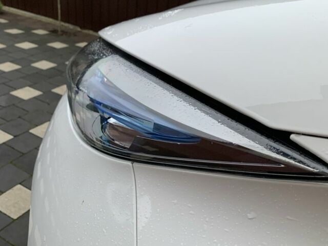 Білий Рено Зое, об'ємом двигуна 0 л та пробігом 68 тис. км за 5800 $, фото 4 на Automoto.ua