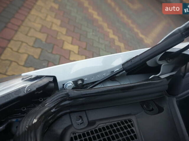 Білий Рено Зое, об'ємом двигуна 0 л та пробігом 111 тис. км за 7555 $, фото 58 на Automoto.ua