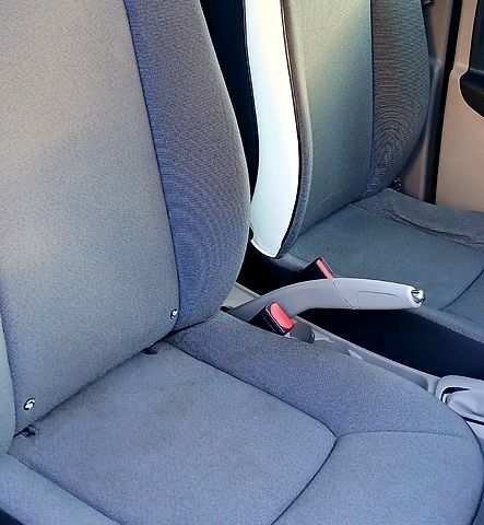 Белый Рено Зое, объемом двигателя 65 л и пробегом 98 тыс. км за 7000 $, фото 2 на Automoto.ua