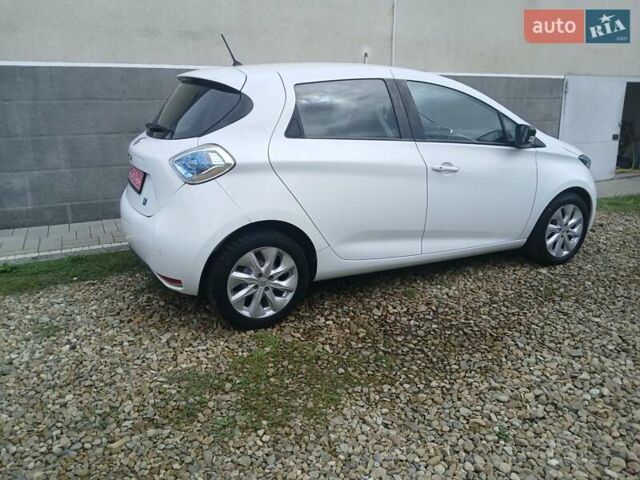 Білий Рено Зое, об'ємом двигуна 0 л та пробігом 71 тис. км за 6700 $, фото 18 на Automoto.ua