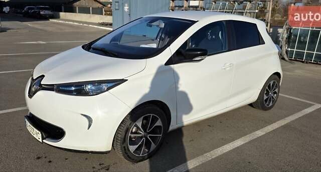 Білий Рено Зое, об'ємом двигуна 0 л та пробігом 192 тис. км за 5700 $, фото 12 на Automoto.ua