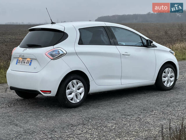 Білий Рено Зое, об'ємом двигуна 0 л та пробігом 84 тис. км за 6499 $, фото 5 на Automoto.ua