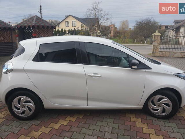 Білий Рено Зое, об'ємом двигуна 0 л та пробігом 112 тис. км за 6777 $, фото 16 на Automoto.ua