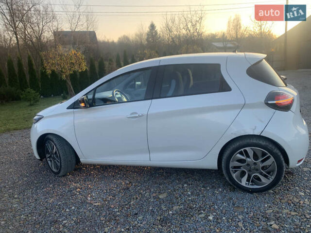 Белый Рено Зое, объемом двигателя 0 л и пробегом 85 тыс. км за 5950 $, фото 8 на Automoto.ua