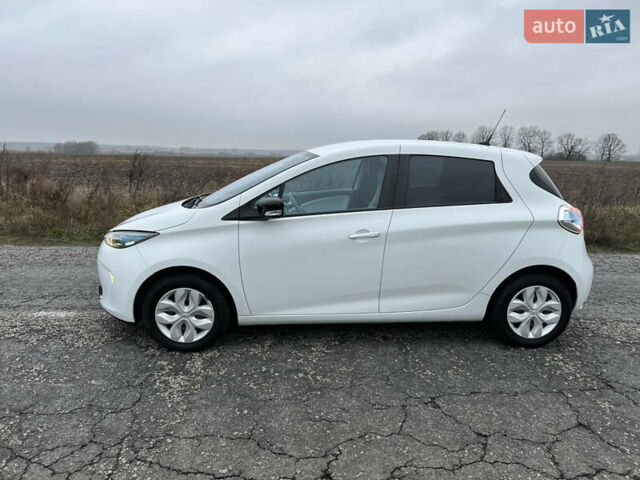 Білий Рено Зое, об'ємом двигуна 0 л та пробігом 84 тис. км за 6499 $, фото 1 на Automoto.ua