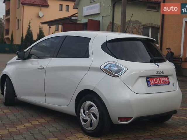 Білий Рено Зое, об'ємом двигуна 0 л та пробігом 112 тис. км за 6777 $, фото 10 на Automoto.ua