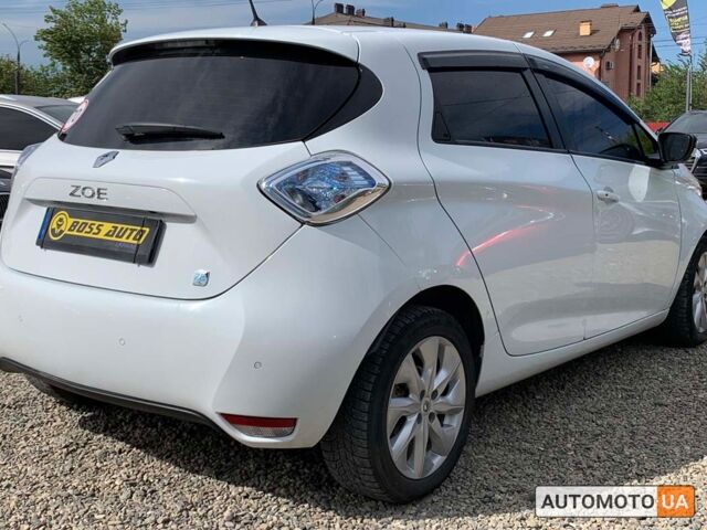 Белый Рено Зое, объемом двигателя 22 л и пробегом 124 тыс. км за 8888 $, фото 5 на Automoto.ua