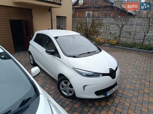 Білий Рено Зое, об'ємом двигуна 0 л та пробігом 130 тис. км за 6100 $, фото 10 на Automoto.ua