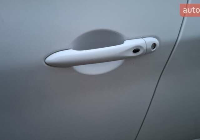 Белый Рено Зое, объемом двигателя 0 л и пробегом 61 тыс. км за 6600 $, фото 15 на Automoto.ua