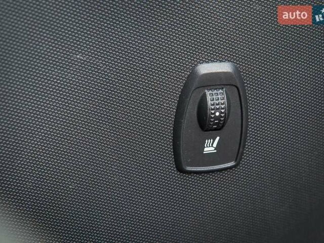 Білий Рено Зое, об'ємом двигуна 0 л та пробігом 106 тис. км за 9950 $, фото 16 на Automoto.ua