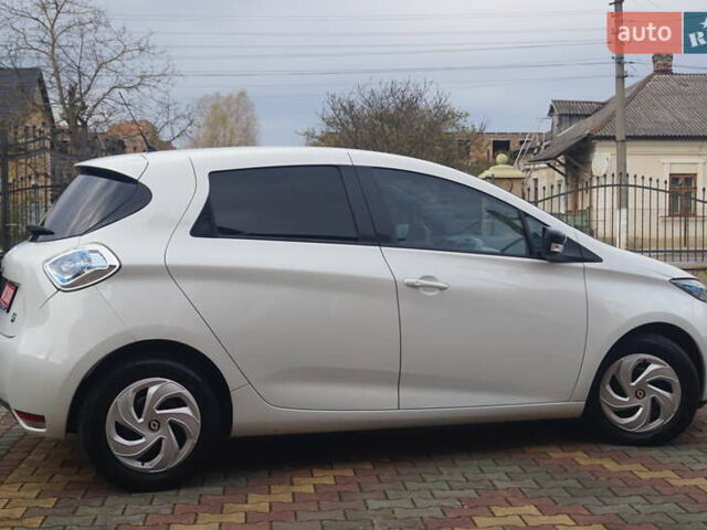 Білий Рено Зое, об'ємом двигуна 0 л та пробігом 112 тис. км за 6777 $, фото 7 на Automoto.ua