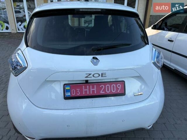 Білий Рено Зое, об'ємом двигуна 0 л та пробігом 70 тис. км за 9800 $, фото 3 на Automoto.ua