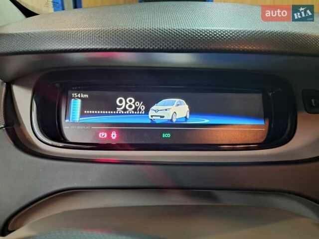 Рено Зое 2016 в Львове на Automoto.ua Белый Рено Зое, объемом двигателя 0 л и пробегом 115 тыс. км за 7100 $, фото 19 на Automoto.ua