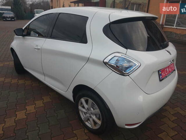 Білий Рено Зое, об'ємом двигуна 0 л та пробігом 111 тис. км за 7555 $, фото 21 на Automoto.ua