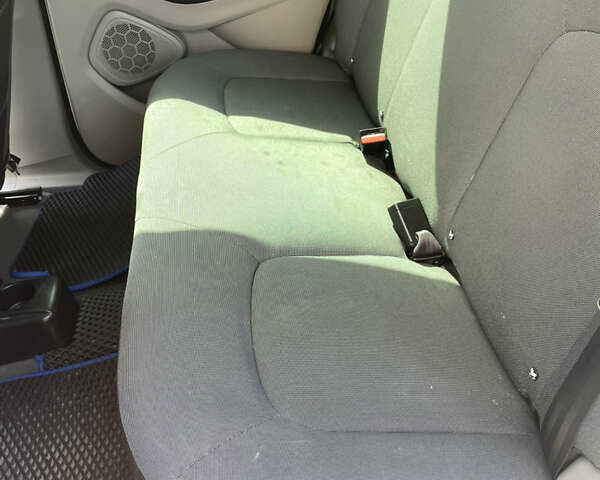 Белый Рено Зое, объемом двигателя 0 л и пробегом 71 тыс. км за 7000 $, фото 19 на Automoto.ua