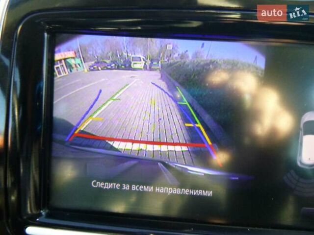 Белый Рено Зое, объемом двигателя 0 л и пробегом 81 тыс. км за 10300 $, фото 50 на Automoto.ua