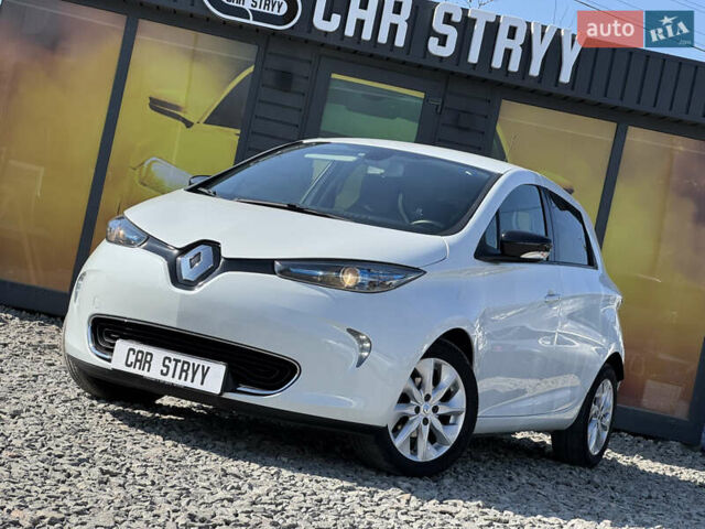 Білий Рено Зое, об'ємом двигуна 0 л та пробігом 98 тис. км за 6900 $, фото 5 на Automoto.ua