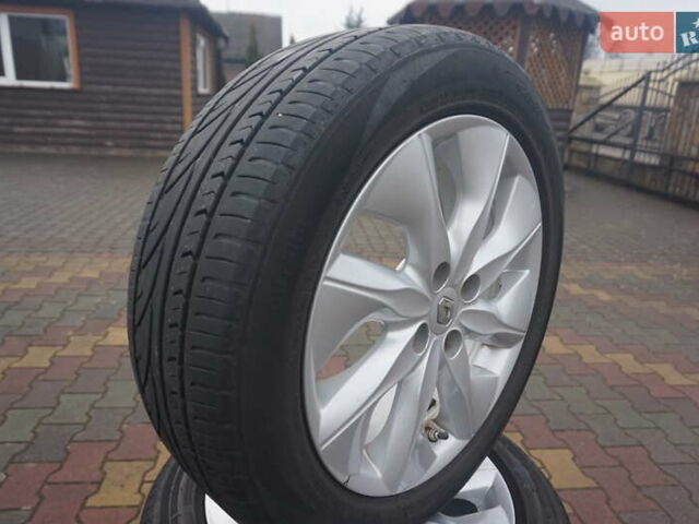 Білий Рено Зое, об'ємом двигуна 0 л та пробігом 111 тис. км за 7555 $, фото 76 на Automoto.ua