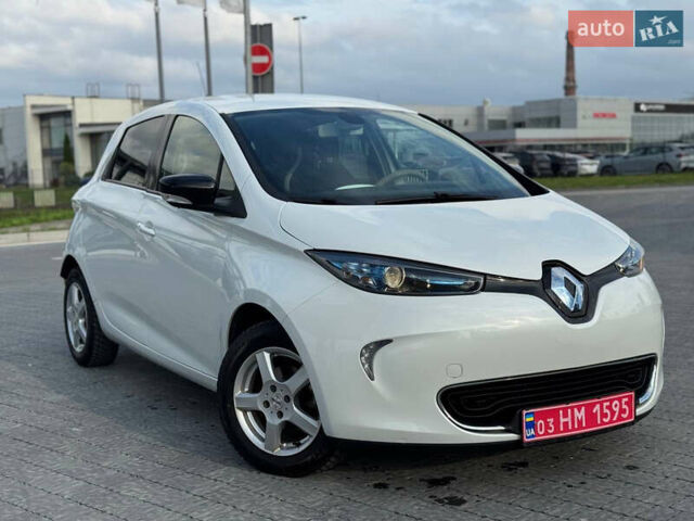 Белый Рено Зое, объемом двигателя 0 л и пробегом 164 тыс. км за 5999 $, фото 17 на Automoto.ua