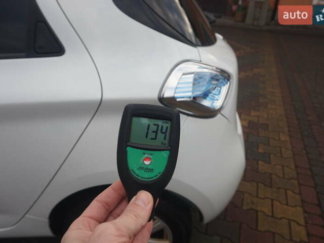 Білий Рено Зое, об'ємом двигуна 0 л та пробігом 111 тис. км за 7555 $, фото 70 на Automoto.ua