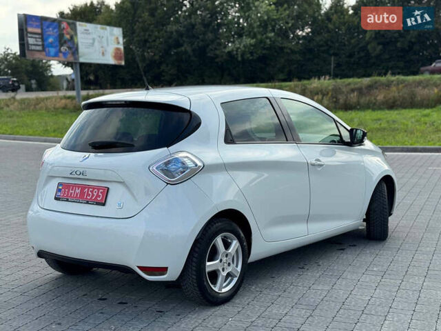 Белый Рено Зое, объемом двигателя 0 л и пробегом 164 тыс. км за 5999 $, фото 2 на Automoto.ua