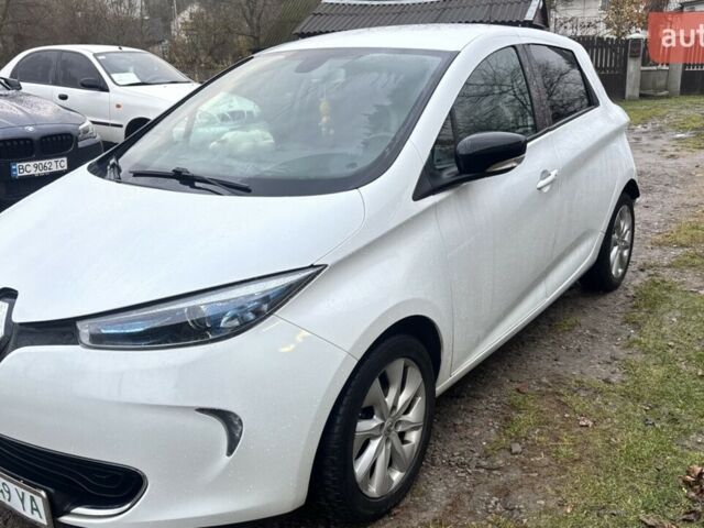 Білий Рено Зое, об'ємом двигуна 0 л та пробігом 147 тис. км за 6900 $, фото 4 на Automoto.ua