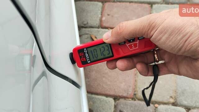Білий Рено Зое, об'ємом двигуна 0 л та пробігом 50 тис. км за 7950 $, фото 44 на Automoto.ua