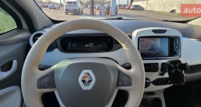 Білий Рено Зое, об'ємом двигуна 0 л та пробігом 192 тис. км за 5700 $, фото 13 на Automoto.ua