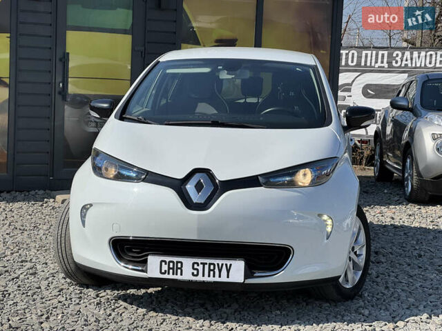 Білий Рено Зое, об'ємом двигуна 0 л та пробігом 98 тис. км за 6900 $, фото 6 на Automoto.ua