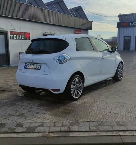 Білий Рено Зое, об'ємом двигуна 0 л та пробігом 104 тис. км за 7500 $, фото 5 на Automoto.ua