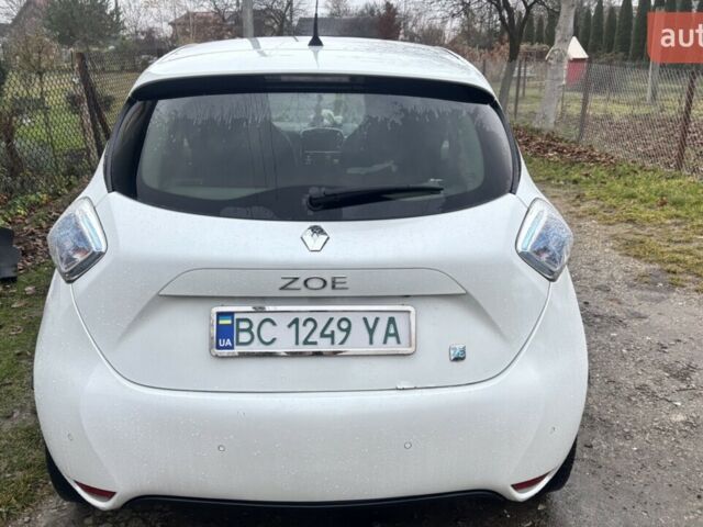 Білий Рено Зое, об'ємом двигуна 0 л та пробігом 147 тис. км за 6900 $, фото 2 на Automoto.ua