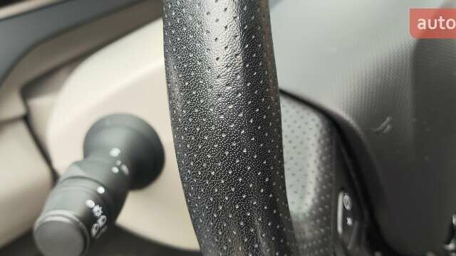 Білий Рено Зое, об'ємом двигуна 0 л та пробігом 50 тис. км за 7950 $, фото 22 на Automoto.ua