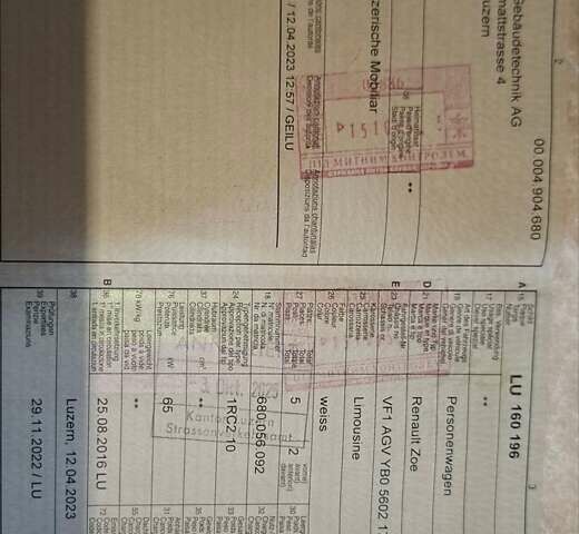 Белый Рено Зое, объемом двигателя 0 л и пробегом 61 тыс. км за 6600 $, фото 9 на Automoto.ua