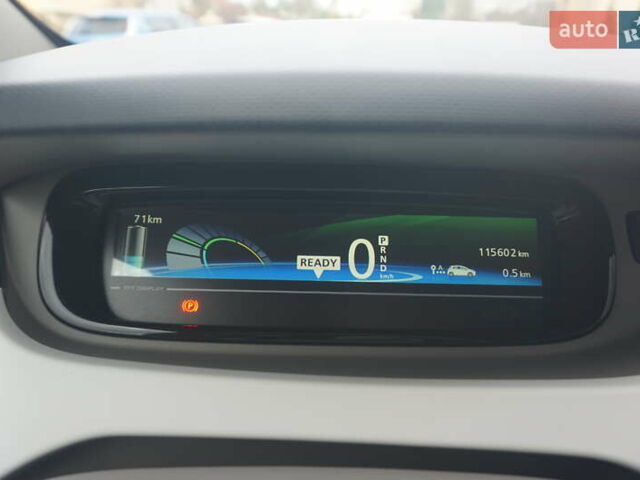 Білий Рено Зое, об'ємом двигуна 0 л та пробігом 112 тис. км за 6777 $, фото 31 на Automoto.ua