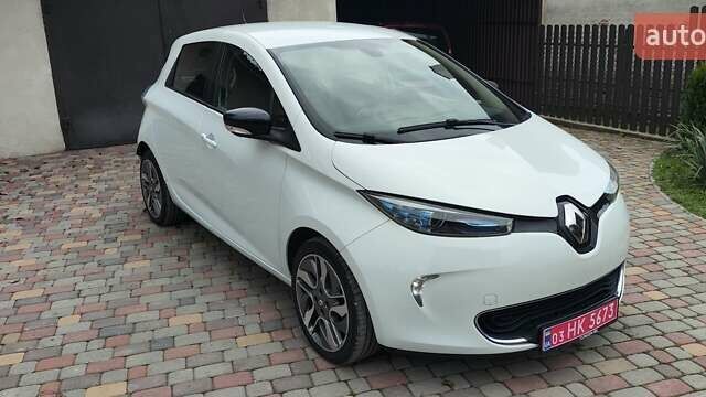 Білий Рено Зое, об'ємом двигуна 0 л та пробігом 50 тис. км за 7950 $, фото 2 на Automoto.ua