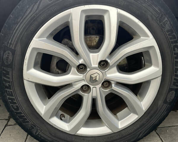 Белый Рено Зое, объемом двигателя 0 л и пробегом 71 тыс. км за 7000 $, фото 8 на Automoto.ua