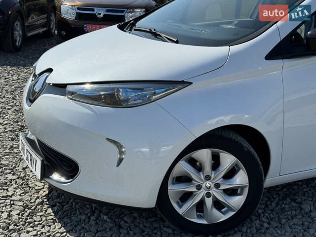 Білий Рено Зое, об'ємом двигуна 0 л та пробігом 98 тис. км за 6900 $, фото 10 на Automoto.ua