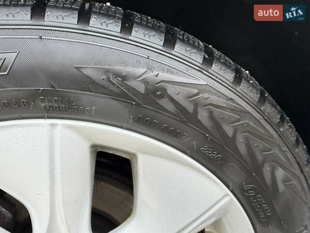 Білий Рено Зое, об'ємом двигуна 0 л та пробігом 80 тис. км за 5800 $, фото 20 на Automoto.ua