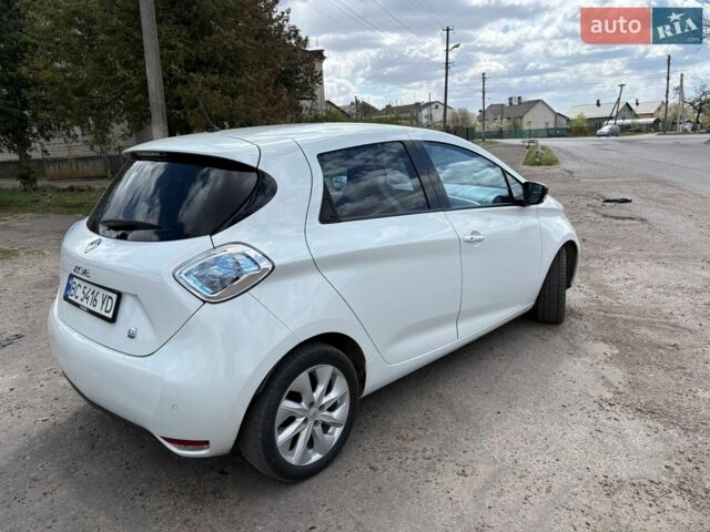 Білий Рено Зое, об'ємом двигуна 0 л та пробігом 59 тис. км за 7850 $, фото 10 на Automoto.ua