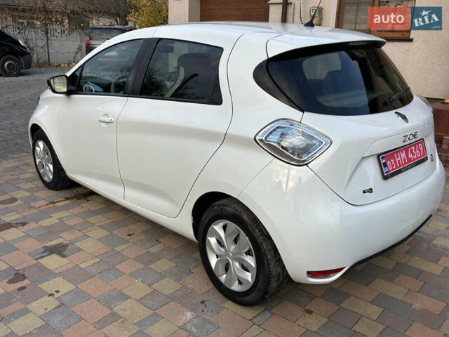 Білий Рено Зое, об'ємом двигуна 0 л та пробігом 116 тис. км за 6599 $, фото 4 на Automoto.ua