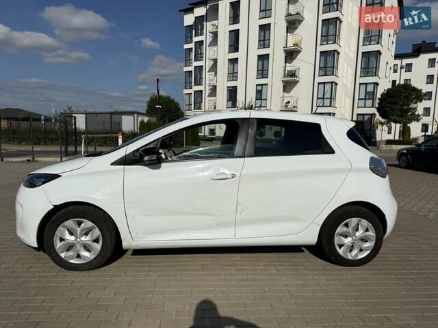 Белый Рено Зое, объемом двигателя 0 л и пробегом 147 тыс. км за 5900 $, фото 3 на Automoto.ua