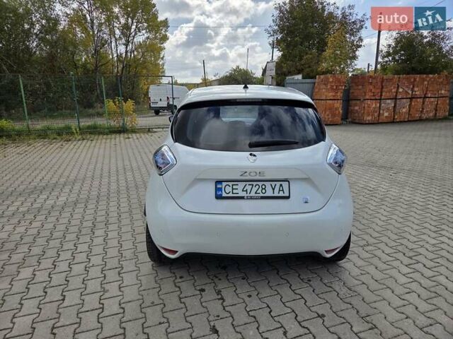 Белый Рено Зое, объемом двигателя 0 л и пробегом 147 тыс. км за 5900 $, фото 4 на Automoto.ua