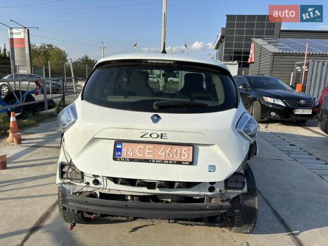 Білий Рено Зое, об'ємом двигуна 0 л та пробігом 68 тис. км за 4900 $, фото 3 на Automoto.ua
