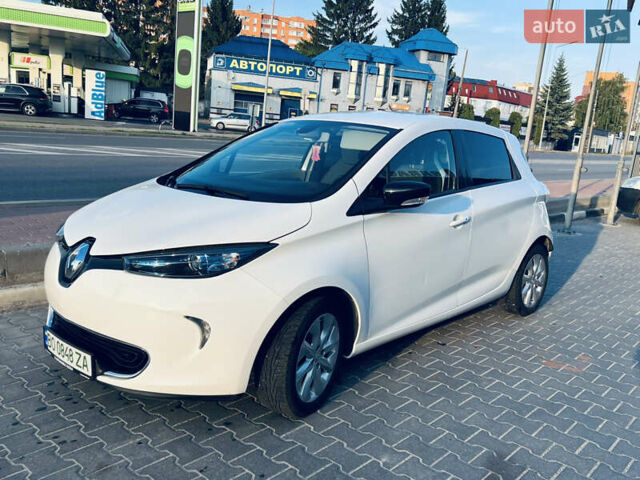 Белый Рено Зое, объемом двигателя 0 л и пробегом 70 тыс. км за 7500 $, фото 9 на Automoto.ua